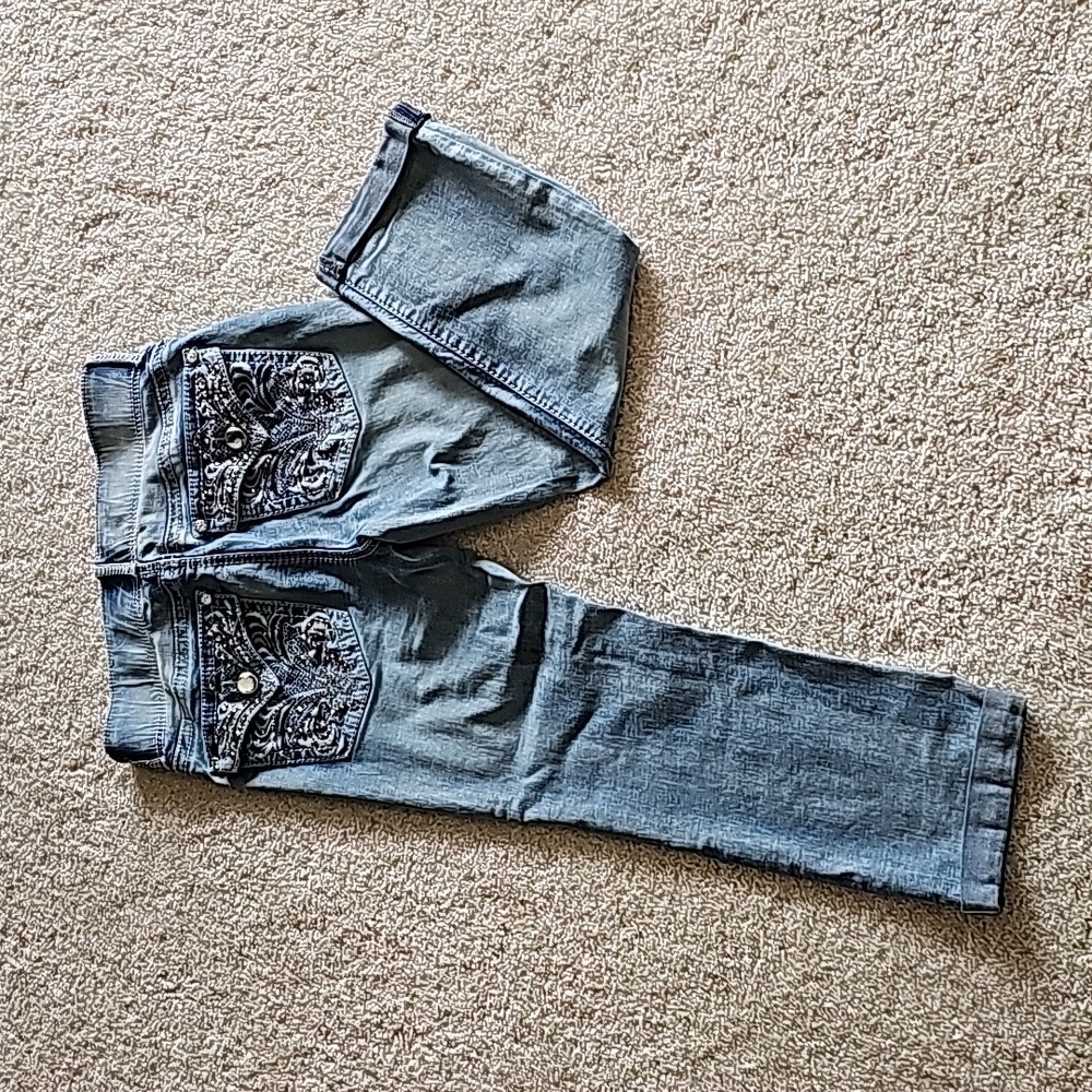 Jeans - Picture 2 of 6